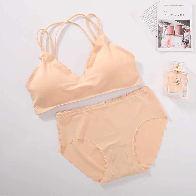 

Thin Wireless Women Bra Set Back Cross Sexy Lingerie Set Push Up Bra Seamless Comfort Underwear, Black