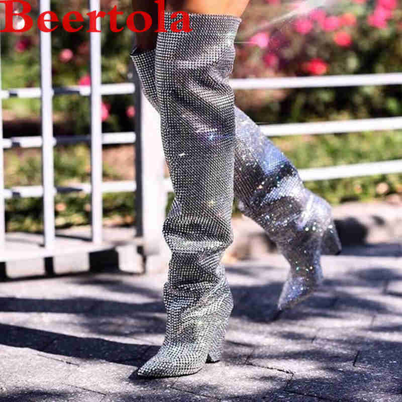 

Full Crystal Women's Boots Knee-high Shiny Pointed Toe Spike Heels Botas Mujer Stage Performance Slip On Runway Chaussures Femme, Silver background