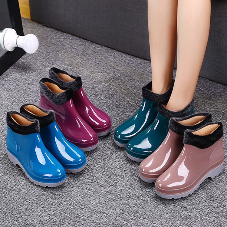 

Aleafalling Women Rain Boots Lady Ankle Waterproof Lady Shoes Removable Thicken Rainproof Cover Car Washing Girl's Shoes AW17, Thin blue