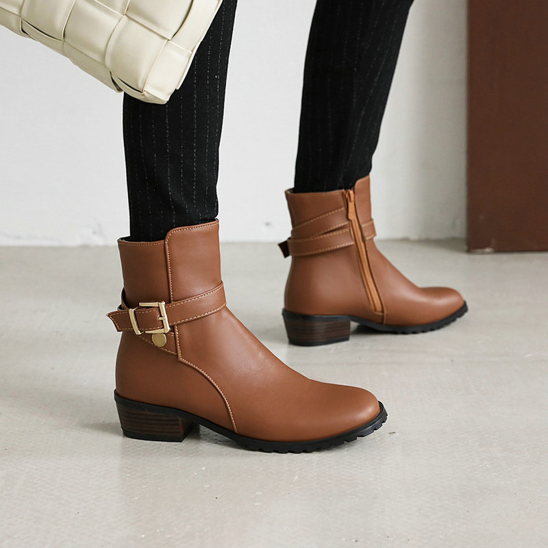 

DEAT 2020 New Fashion Casual Winter Boots Short Plush Thick Solid Color Genuine Leather Single Shoes Women SF268, Black