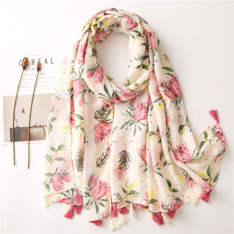 

2020 Fashion Summer Women Scarf Retro Flower Print Shawls and Wraps Beach scarves Foulard Femme Echarpe Designer Bandana hijab