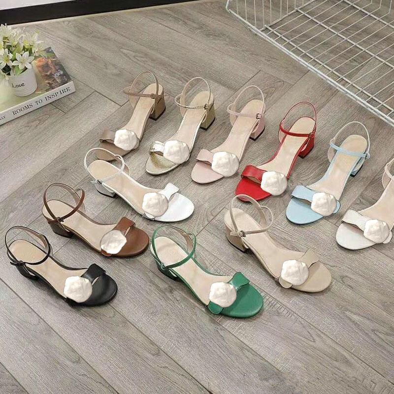 

2020 NEW Luxury ladies sandals classic woman shoes buckle metal buckle genuine leather flat beach slippers Designer woman sandals large size