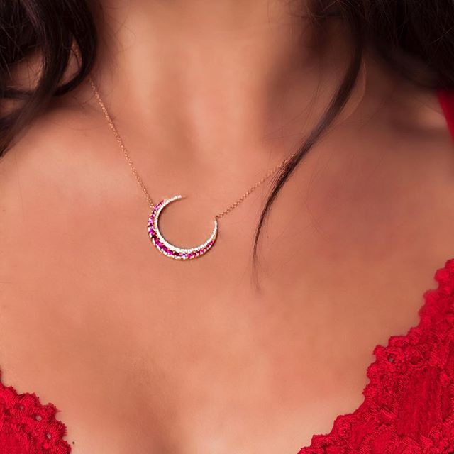 

2020 New arrived fashion simple purple CZ moon charm pendant necklace for women girl sexy choker chain wedding gift fine jewelry