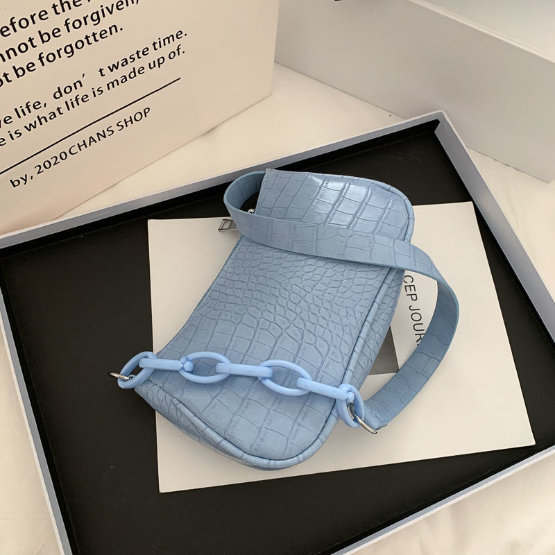 

Crocodile Pattern Female Armpit Bag Soft PU Leather Women Clutch Purse Baguette Handbags Retro Ladies Chain Small Shoulder Bags, Black