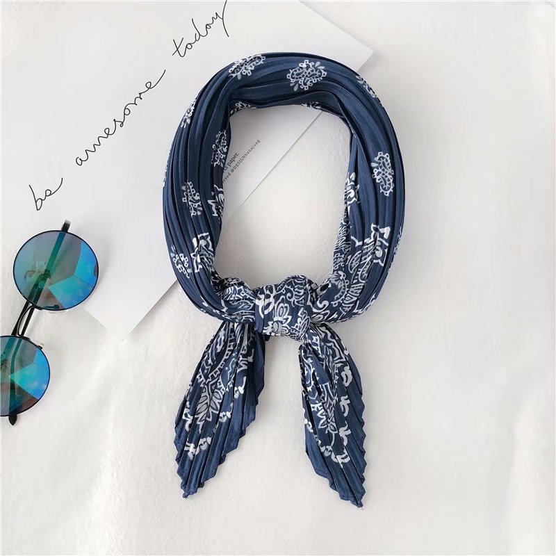 

Crinkle Silk Scarf For Women Flower print Crumple Neck Wear Pleated Blue Handkerchief Foulard Femme Bandana 55*55cm