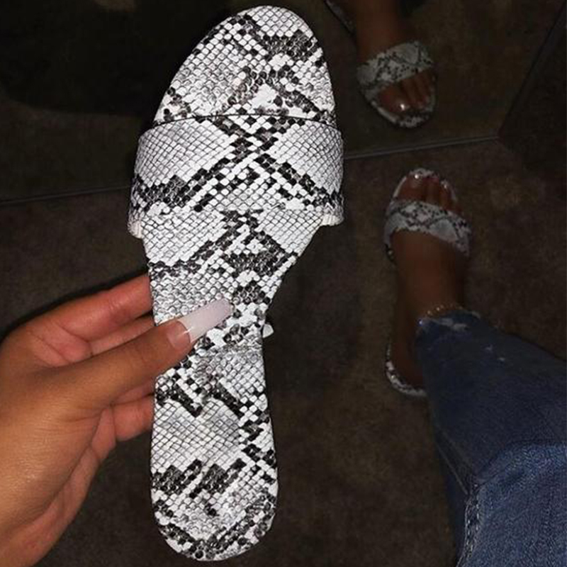 

2020 Summer Women Flat Slides Female Fashion Open Toe Beach Shoes Snake Pattern Casual Ladies Slippers Plus Size, Green