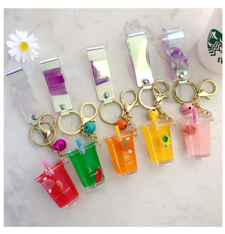 

Creative Colorful Floating Fruit Cup Keychain Cute 5 Style Moving Liquid Keychains Women Car Bag Pendant Gadgets Toys Gift