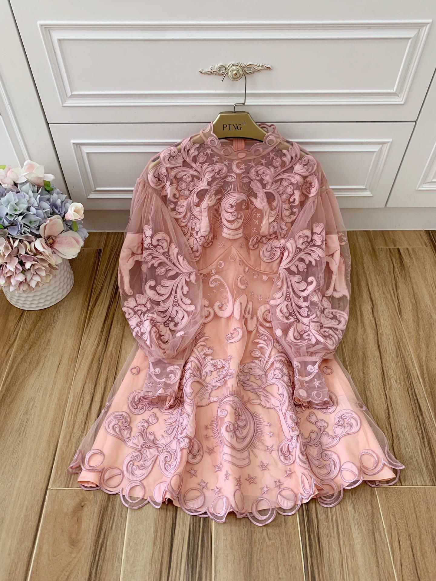 

2020ZIM new autumn holiday heavy industry cloth hollowed-out embroidery lantern stand collar sleeve waist a-line dress, Champagne