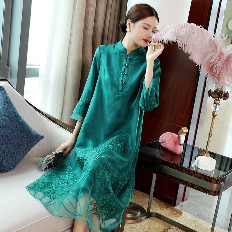 

2020 New Embroidery Hanfu Chinese Traditional Cheongsam Modern Qipao Oriental Style Long Party Dresses Robe Orientale