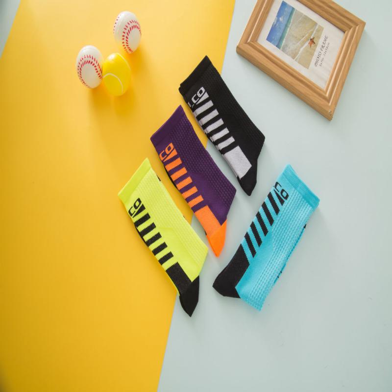 

Highquality Professional brand sport socks Breathable Road Mountain Bike and Racing Cycling Socks size 39-46, Black