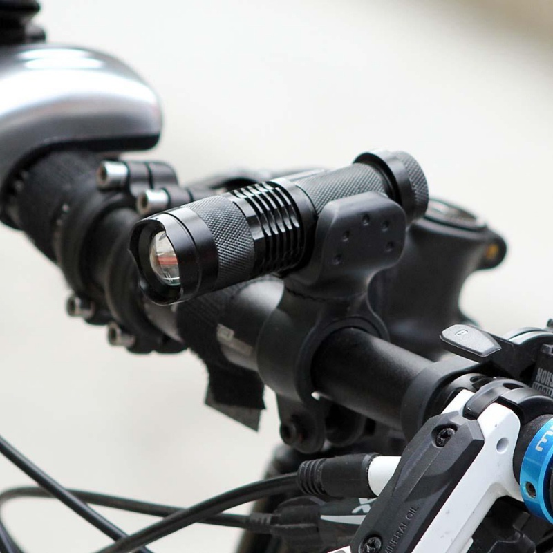

Bicycle LED Front Torch Lamp With 360 Degree Rotating Light Holder Adjustable Focus Rechargeable Headlamp Cycling Accessories