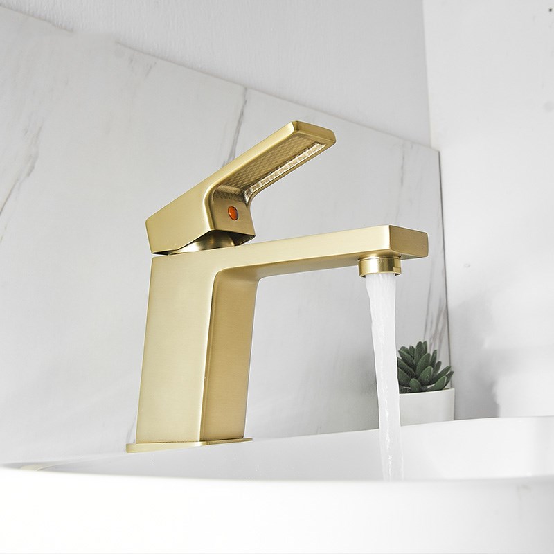 

Brush Gold Bathroom Basin Faucet Lavatory Mixer Tap Brass Single Hole Sink tap Brass sink faucet