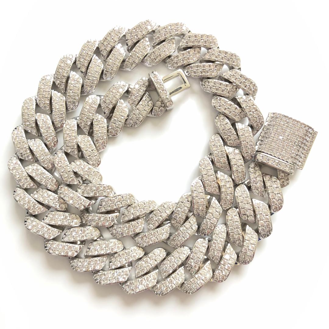 

Prong setting cuban link chain
