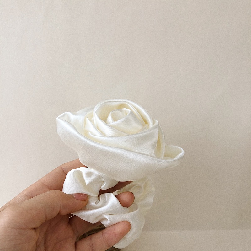 

Vintage Silk Satin White Big Rose Flower Women Elastic Hair Bands Tie Gum Cute Chiffon Girls Scrunchie Headwear Hair Accessories