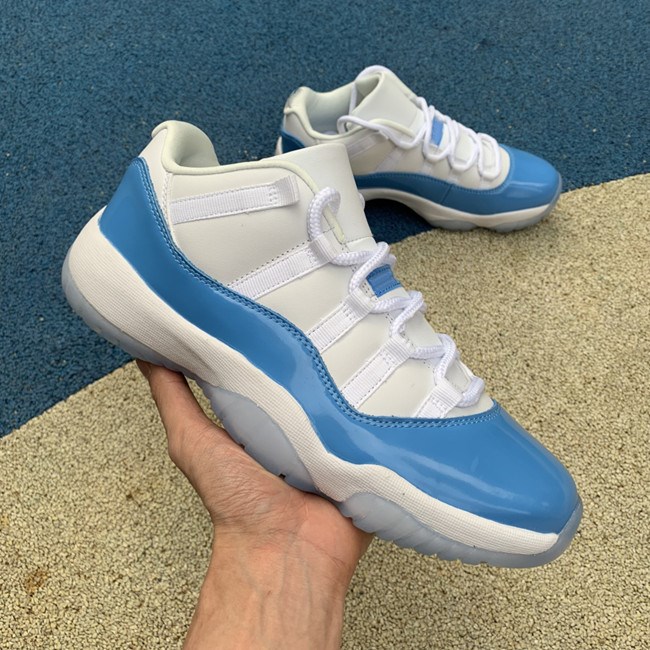 

Schoenen Heren Jumpman 11 Low University Blue 528895-106 WHITE UNIVERSITY BLUE