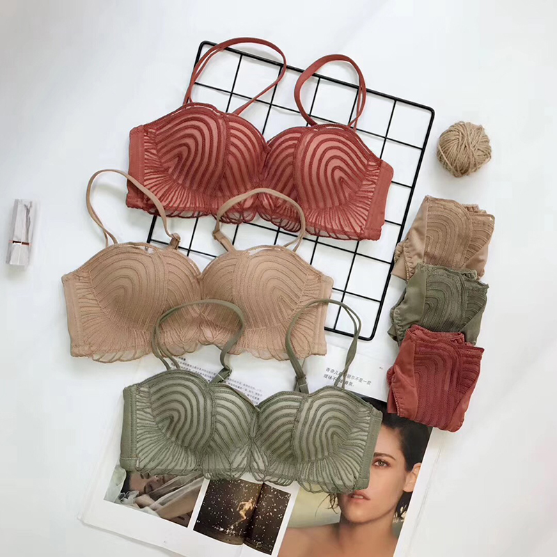 

2020 NEW Sexy Intimates Bra Set wire free Underwear Lace petal Lingerie Push Up small thick bralette Comfortable Bra and panty, Green