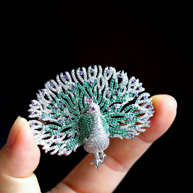 Unisex Fashion Men Women Brooches High Quality Gold Plated CZ Peacock Brooch Pin for Men Women for Party Wedding Nice Gift