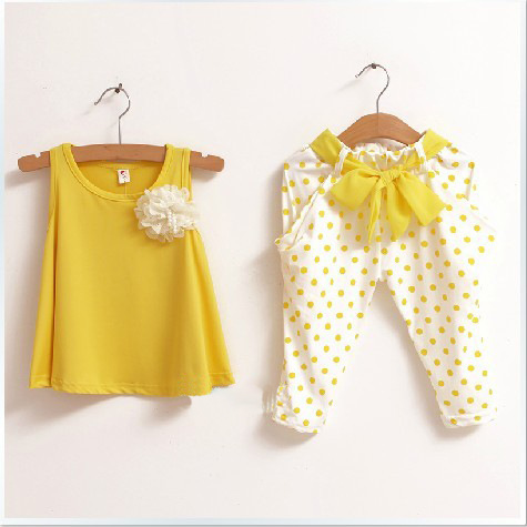 

Free shipping foreign children summer suit baby girls dot flower two piece suit vest kids baby girl cloths, Random color