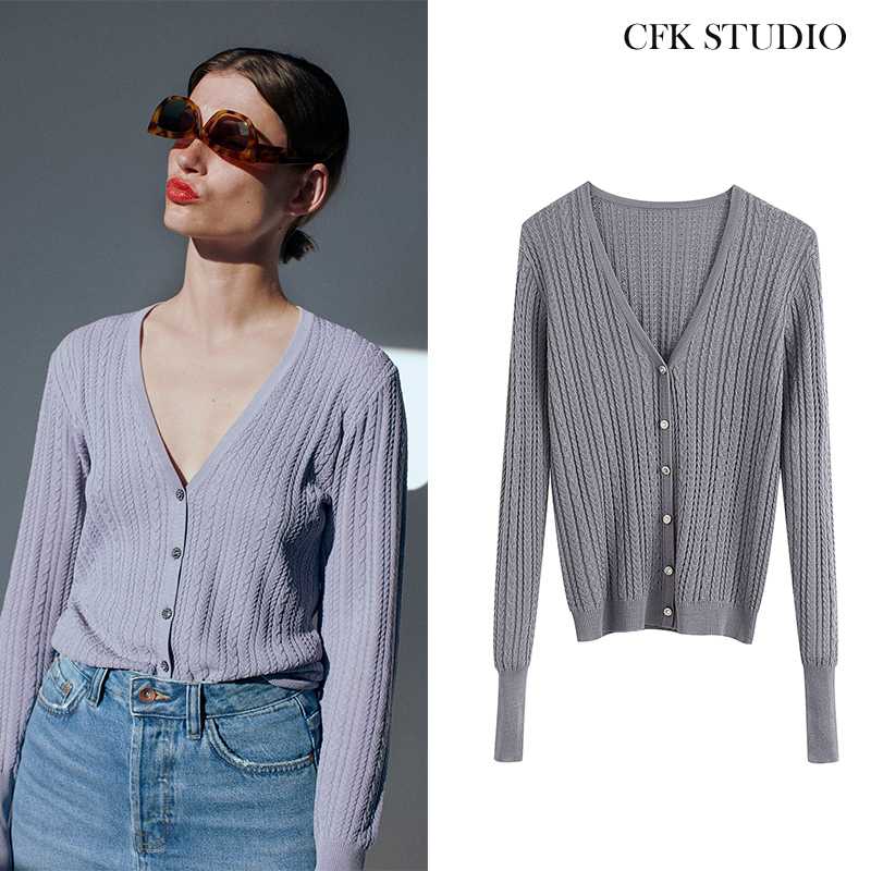 

Women Cost, Gray
