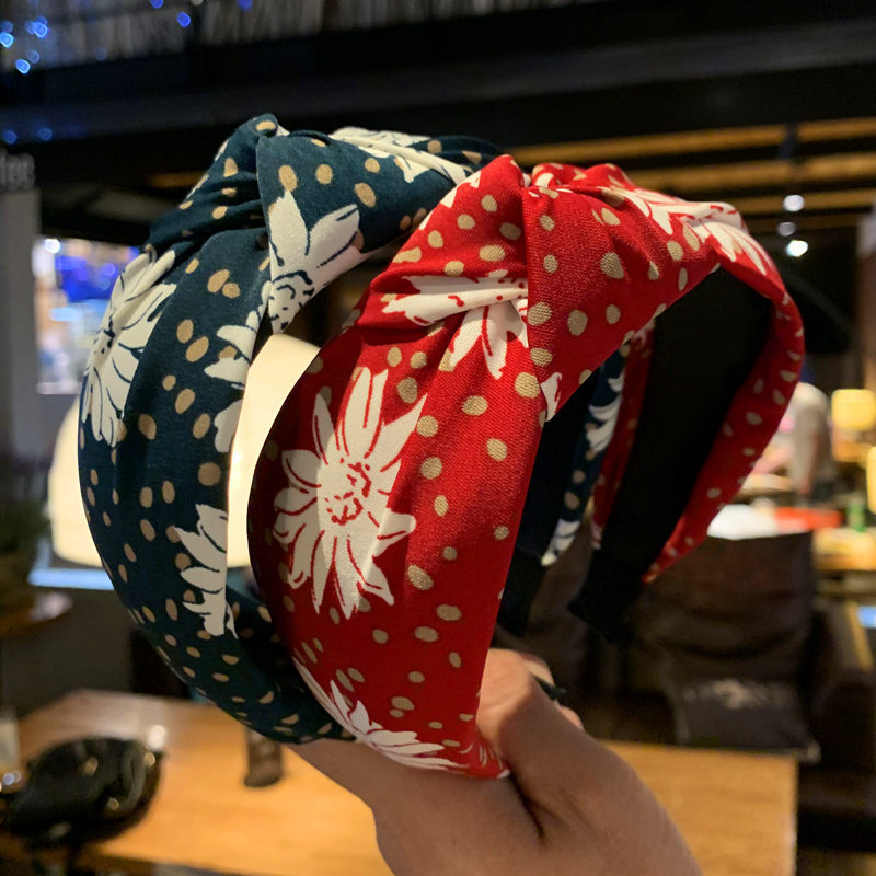 

Japanese And Korean Headwear Knot Hair Hoop British Academy Style Spot With Floral Wide Edge Hairpin Sports Headband Hair Ties