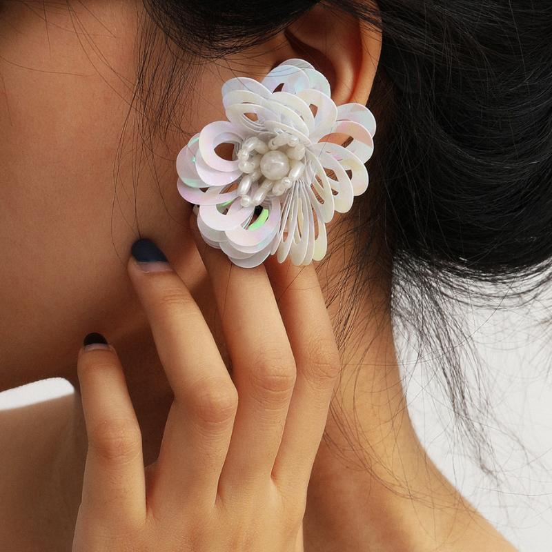

Kpop Big Flower Earrings for Women Boho Gothic Fresh Shiny Plastic Stud Earrings Japan Girls Bohemia Ear Rings Jewelry Charm