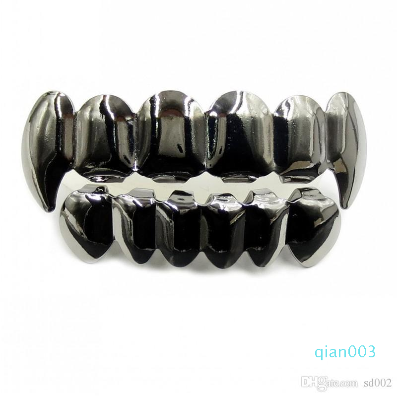 Faux Dentier Bas  . Nous Vous Souhaitons Un Bloody Halloween.