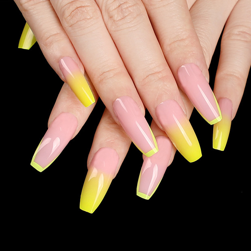

24pcs/Box Fashionable French Style Gradient Fake Nails with Glue Yellow Shiny Ballerina Wearable Nail tips Beauty Equipment, As