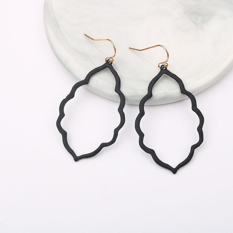 

Trend Simple Design Big Hoop Alloy Wave Earrings For Women Jewelry