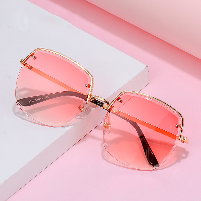 

Summer Sunglasses Women Gradient Color Lens Sun Glasses Designer Female Shades UV400