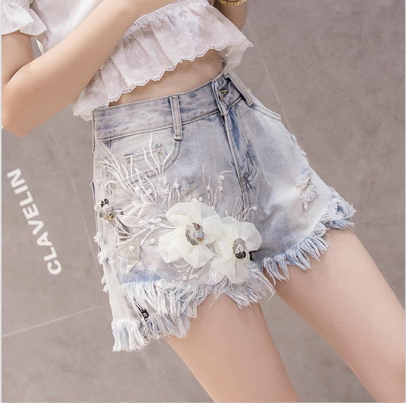 

New Summer Women Denim Shorts 2020 Fashion High Waist Flower Embroidery Embroidered Flares Women Shorts Loose Girl Jean Short, Whiteflower