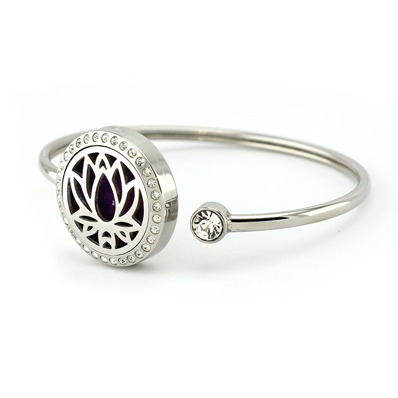 

10pcs/lot 25mm Stainless Steel Flower Design Aroma Essential Oil Diffuser Perfume Locket Bangle