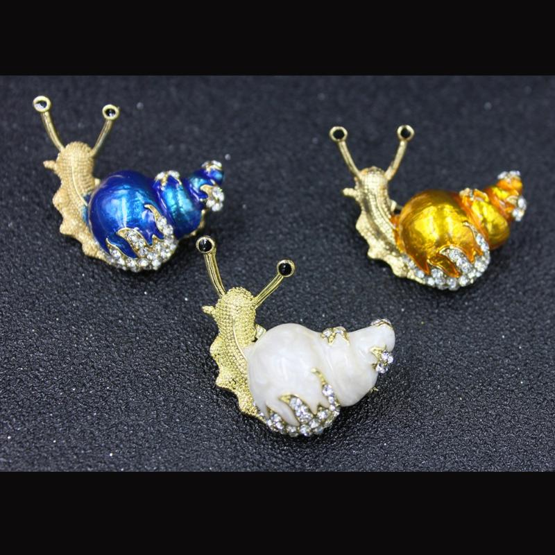 

KingDeng Snail Brooches Animal Accessories For Women Fashion Cute Enamel Pins Gift for Women Lapel Pin Lovers Brooch Men Jewelry