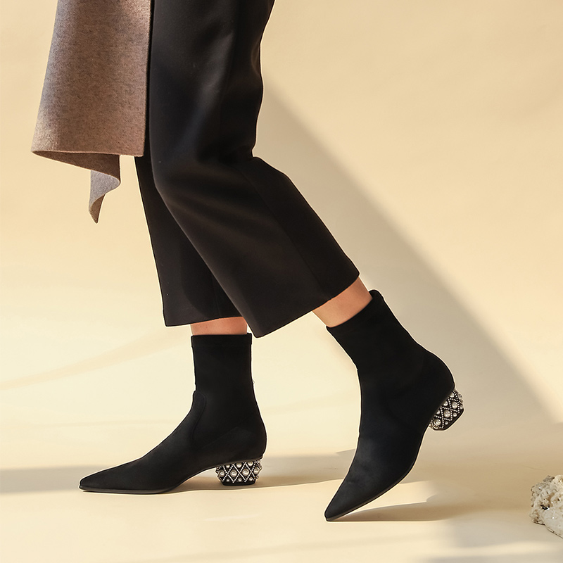 

2020 New Women Pointed Toe Elastic Sock Boots Short Suede Autumn Botines Femmes 3cm Pearl Heels Winter Botas Mujer Leather Boots