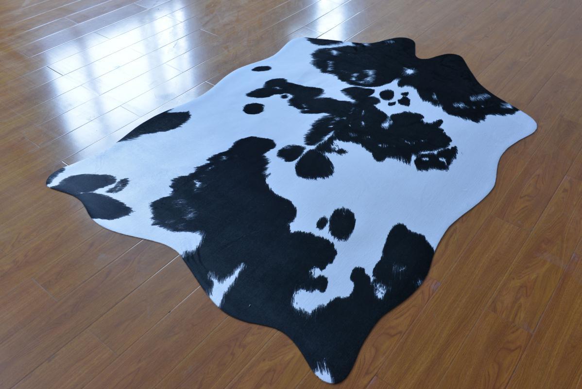 

140x200CM Zebra Striped Black White Imitation Leather Natural Shape PU Carpet Cowhide Rug Cowskin For Decoration