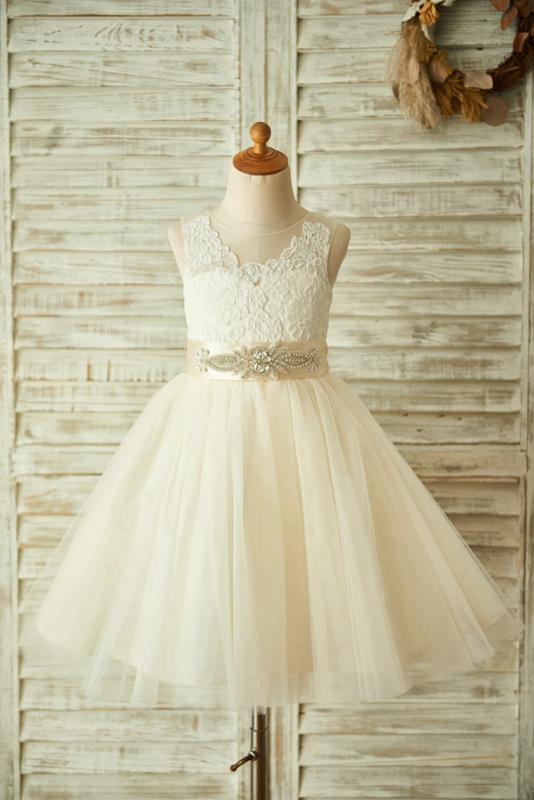 

Flower Girl Dress with Big Bow Sashes Ball Gown Scoop Knee-length Sleevelss Lace Tulle Covered Button, Champagne
