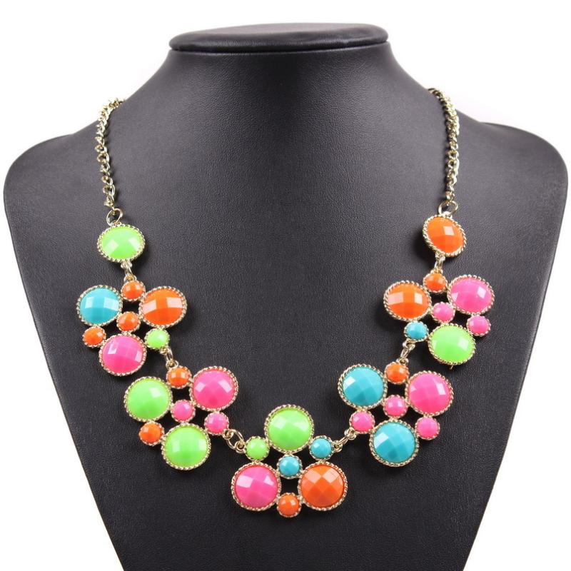 

New Colorful Round Flower Pendant Statement Necklace for Women Gold Color Chain Acrylic Metal Alloy Necklace Accessories