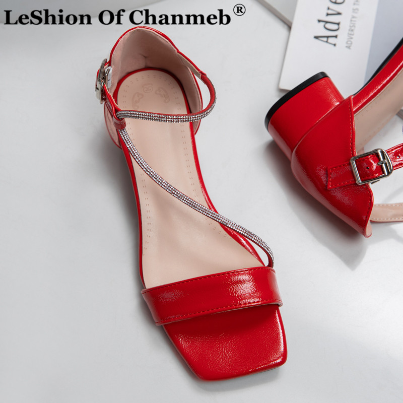 

Fashion Low Heels Square Toe Sandals for Women Big Size 43 Rhinestone Strap Sandals Ladies Woman Summer Red Nude Black Shoes 33