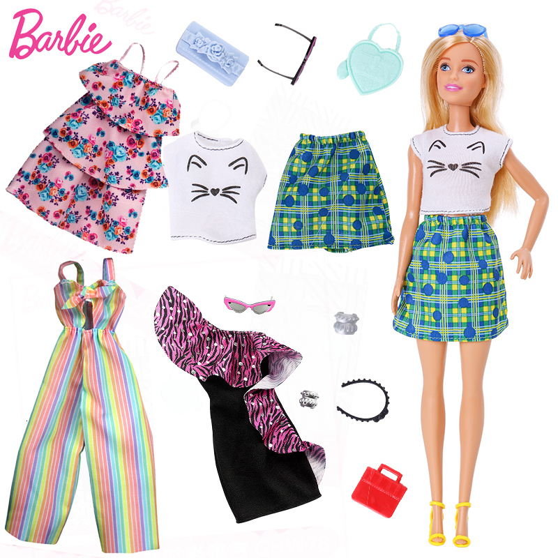 trajes de muñecas