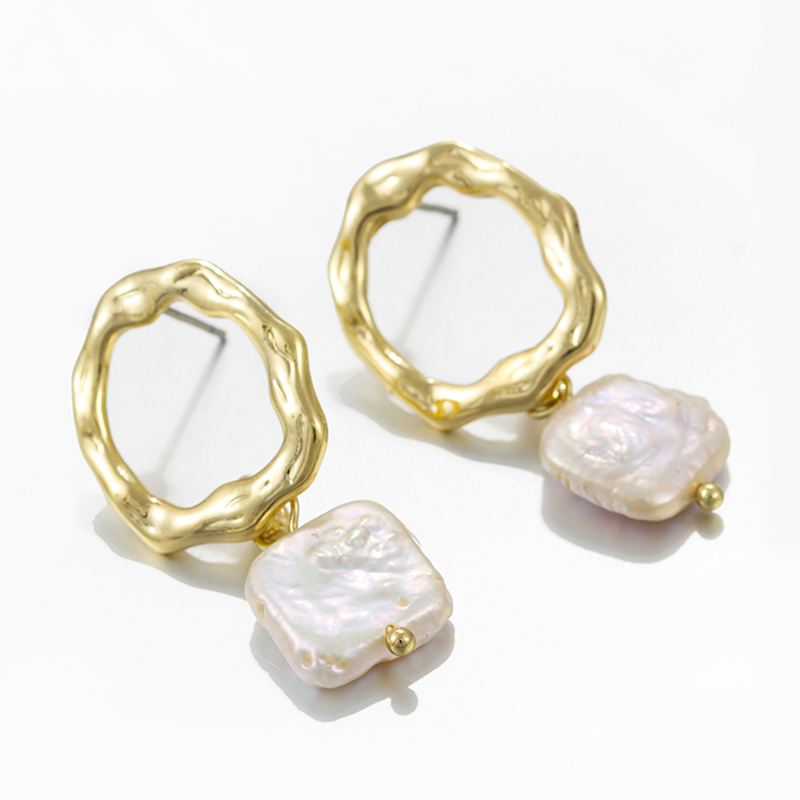 

AENSOA Simple Hollow Round Alloy Pearl Pendant Earrings 2020 For Women Freshwater Pearl Shell Drop Earring Gold Color Jewelry