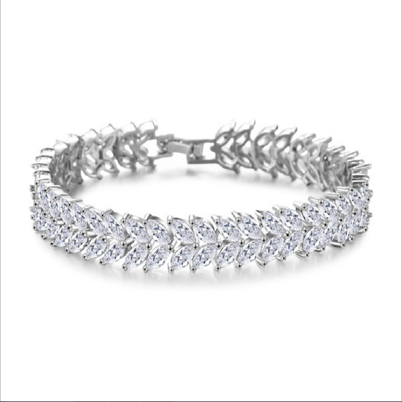 

Bettyue Season Fashion Statement For Women And Ladies Exquisite Bracelet With High Quality Zirconia Charming Jewelry In Party