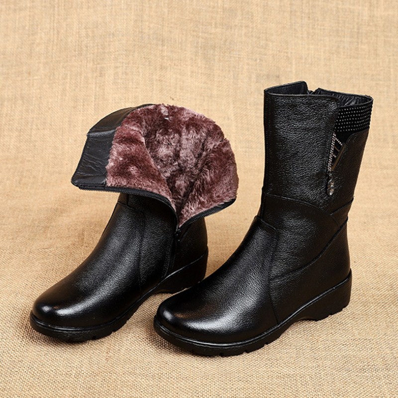 

2020 winter new leather women's boots middle-aged cotton shoes plus velvet warm boots anti-skid zipper women's, Black