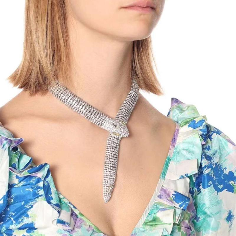 

High Quality Vintage Shiny Rhinestone Necklace Boutique Snake Design Choker Necklace For Women Fashion Jewelry New Arrival