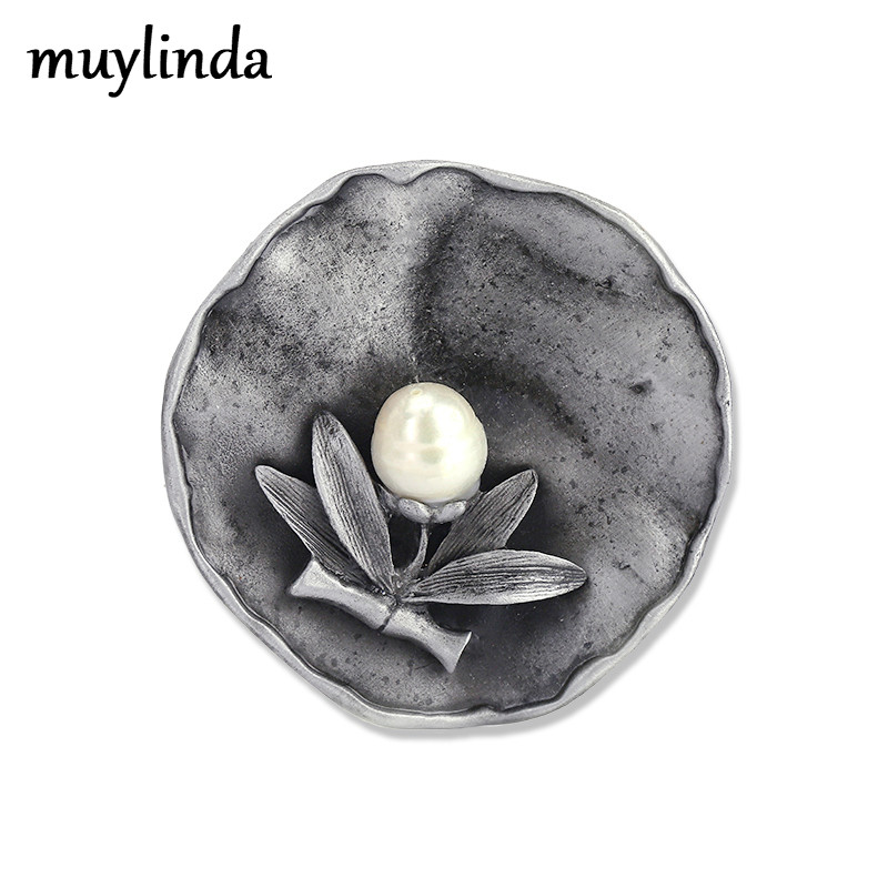

Muylinda Big Metal Flower Brooches Vintage Freshwater Brooch Pin For Women Banquet Party Pins And Brooches Jewelry