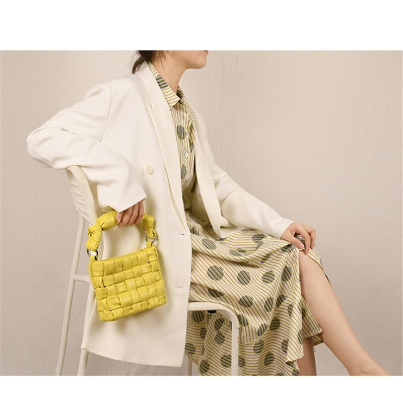 

New 2020 summer personalised woven mini cloud tote bag for women soft little knot cute joker cross-body bucket bag, Black