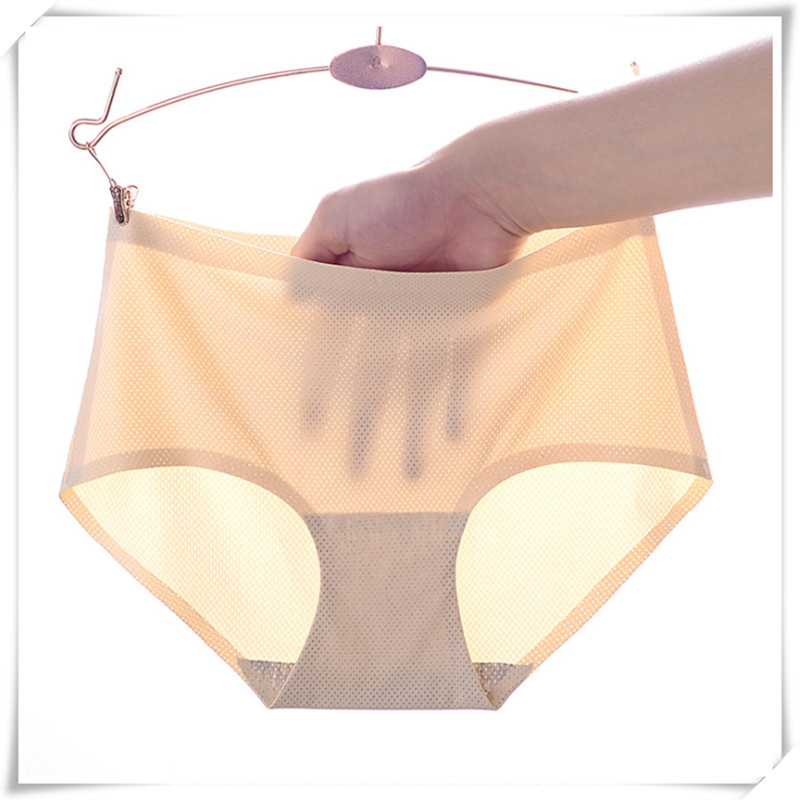 

Women Soft Ice Silk Seamless Panties Smooth Summer Lingerie Briefs Underwear Hipster Underpants Mid Waist Panty, Black