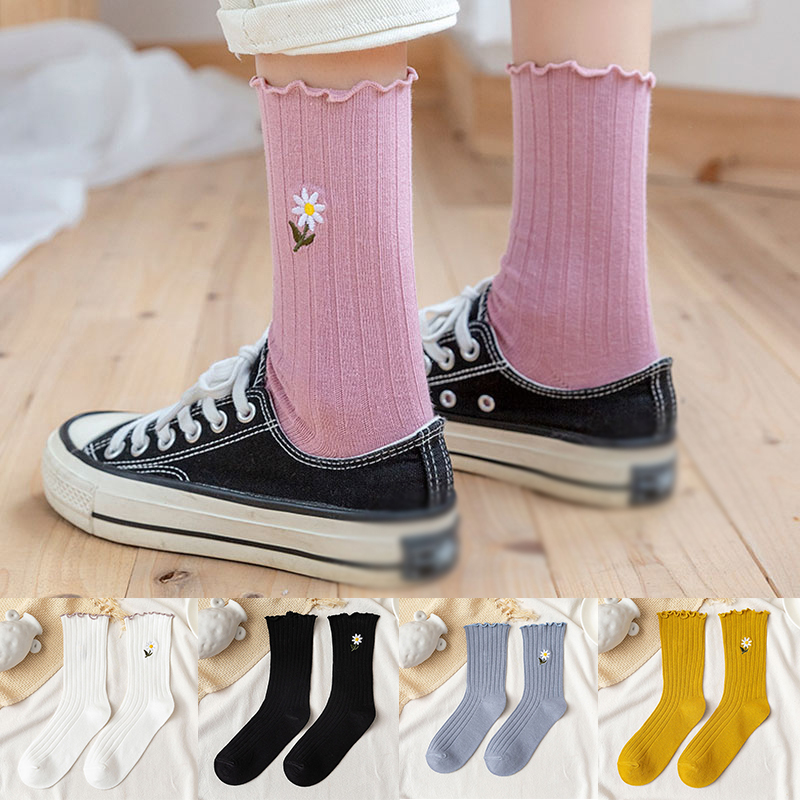 

New Women's Socks Middle Tube Cotton Socks Cute Flower Pattern Embroidery Girls Edge College Style, Purple