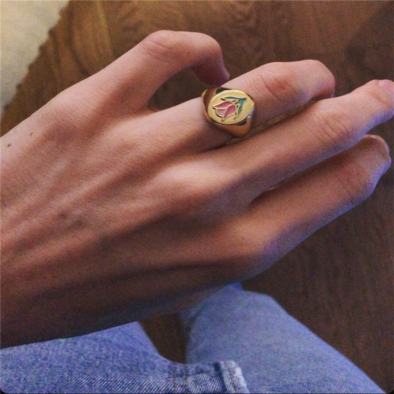 

Hot Sell Golden Dripping Glaze Tulip Daisy Flower Rings for Women Simple Punk Small Cocktail Rings Girl Party Jewelry Bague Gift