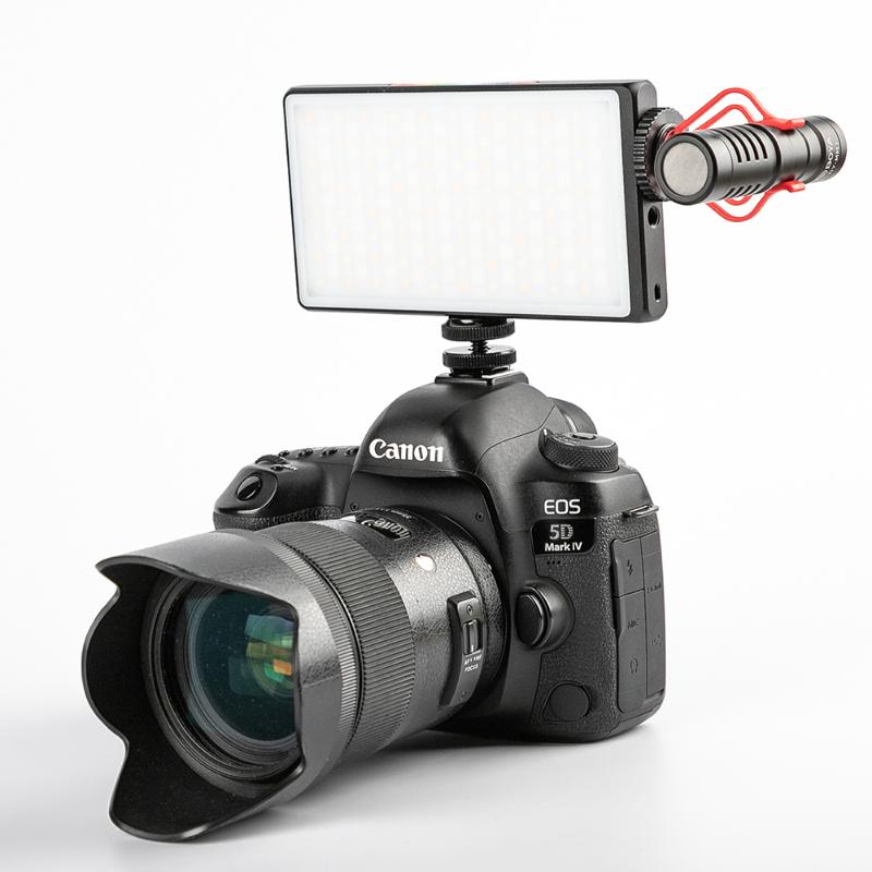 

Ulanzi YY150 RGB Led Video Light With Cold Shoe Full Color Photography Studio Light Vlog Fill for DSLR