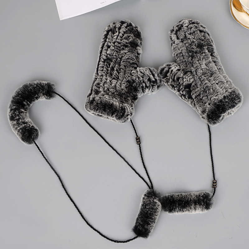 

MIARA.L wholesales otter fur hand-knitted mittens and thick thermal winter hanging rope otter gloves