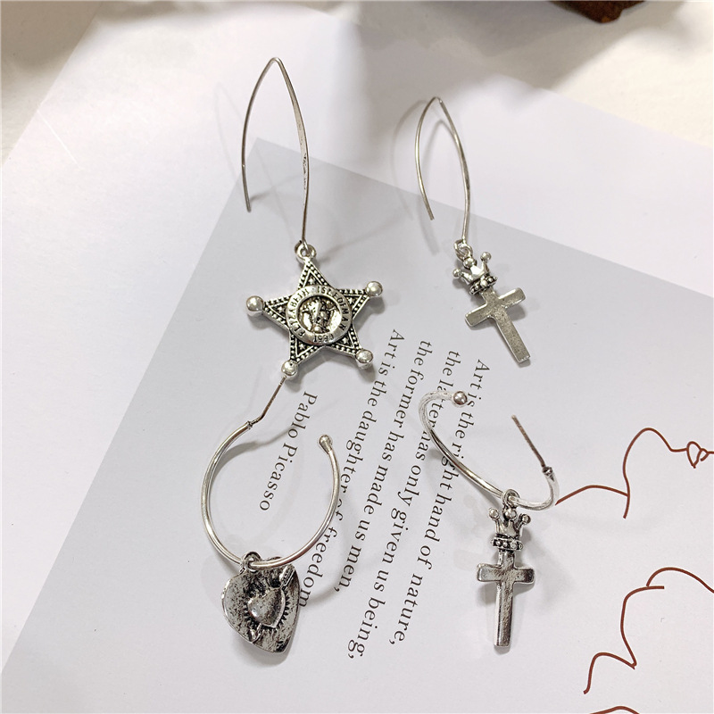 

Gothic Star Cross Crown Portrait Heart Hoop Earrings For Women Girl Vintage Geometric Drop Earrings Trendy Statement Jewelry New